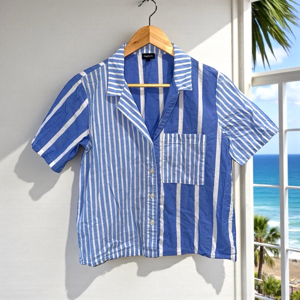 GAP Blue and White Striped Short Sleeve Pajama Top